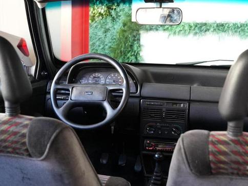 FIAT UNO 1.6-R MPI 2P