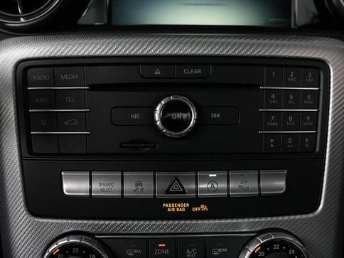 MERCEDES-BENZ SLC300