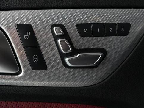 MERCEDES-BENZ SLC300