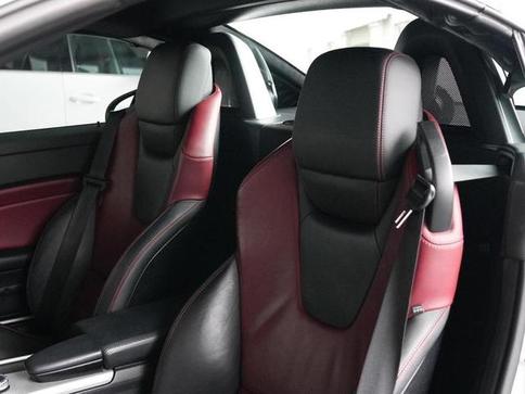 MERCEDES-BENZ SLC300