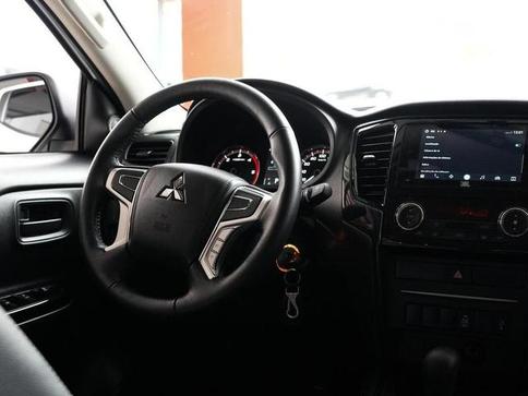 MITSUBISHI TRITON SPORT OUT GLS