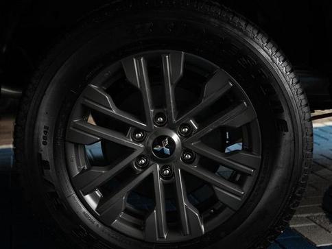 MITSUBISHI TRITON SPORT OUT GLS