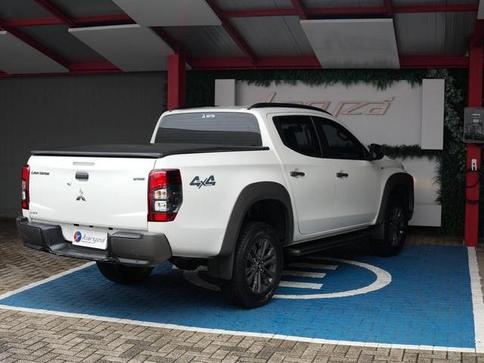 MITSUBISHI TRITON SPORT OUT GLS