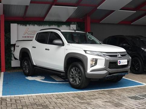 MITSUBISHI TRITON SPORT OUT GLS