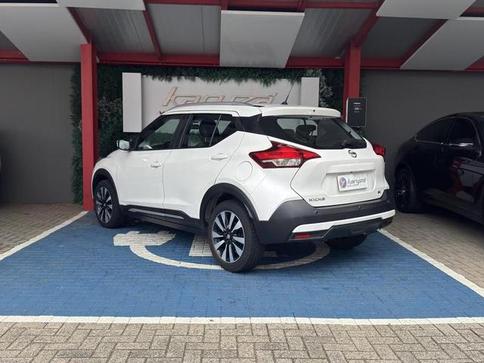NISSAN KICKS SV CVT