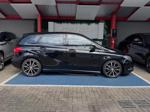 MERCEDES-BENZ B200CGI