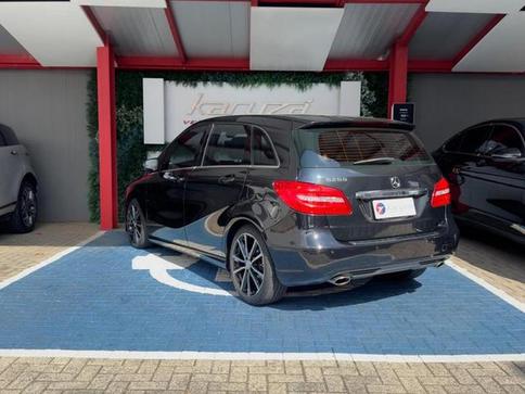 MERCEDES-BENZ B200CGI