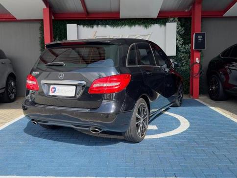 MERCEDES-BENZ B200CGI