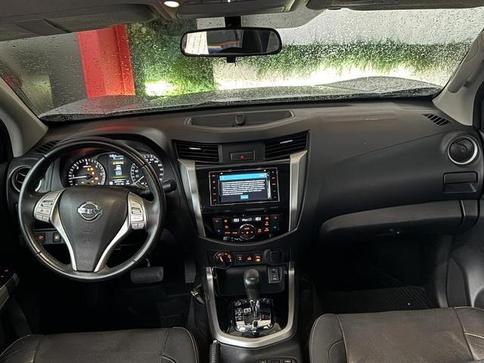 NISSAN FRONTIER LEATX4