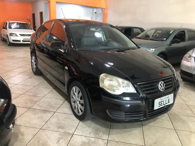 VOLKSWAGEN POLO SEDAN 1.6