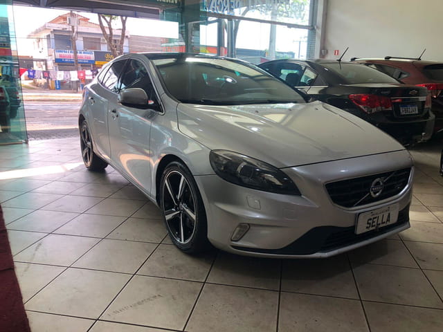 VOLVO V40 T5 RDESIGN
