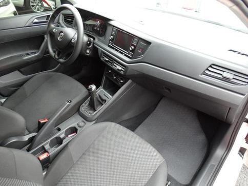 VOLKSWAGEN POLO 1.0 FLEX 12V 5P