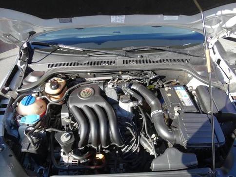VOLKSWAGEN JETTA 2.0