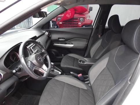 NISSAN KICKS SV CVT