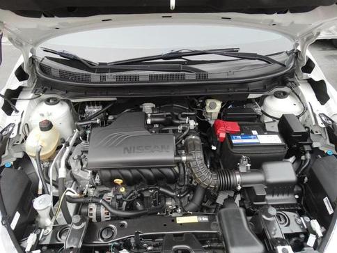 NISSAN KICKS SV CVT