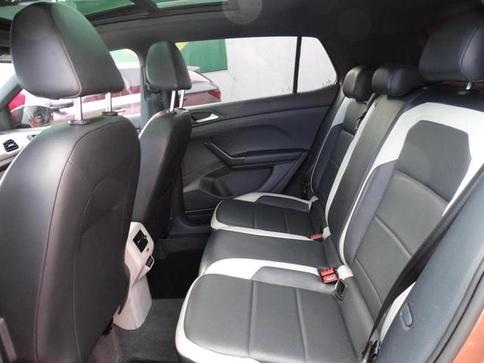 VOLKSWAGEN T CROSS HIGHLINE 250 TSI AUT