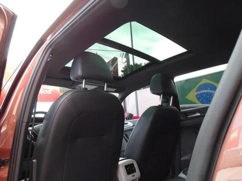 VOLKSWAGEN T CROSS HIGHLINE 250 TSI AUT