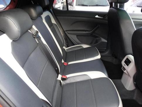 VOLKSWAGEN T CROSS HIGHLINE 250 TSI AUT