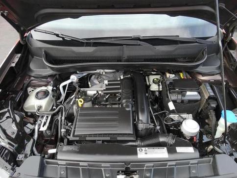 VOLKSWAGEN T CROSS HIGHLINE 250 TSI AUT