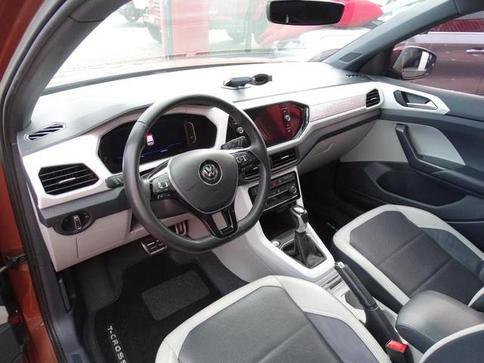 VOLKSWAGEN T CROSS HIGHLINE 250 TSI AUT