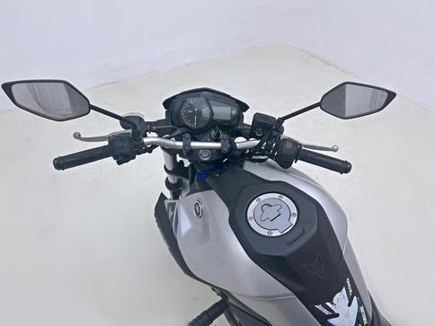 YAMAHA MT-03