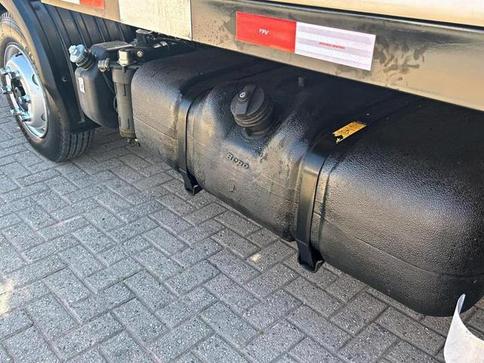 MERCEDES-BENZ ACCELO 815