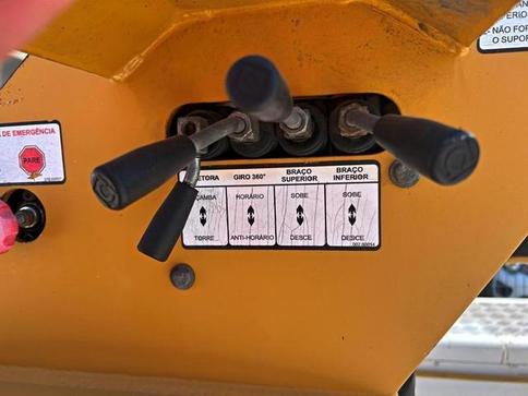 MERCEDES-BENZ ACCELO 815