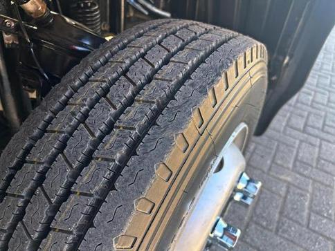 MERCEDES-BENZ ACCELO 815