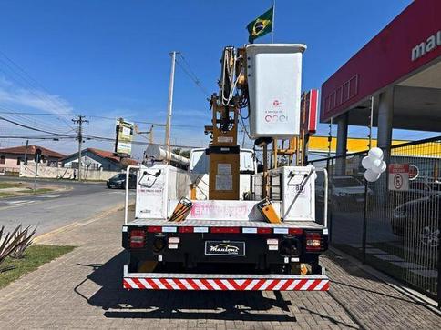 MERCEDES-BENZ ACCELO 815