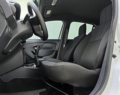 RENAULT LOGAN LIFE 1.0