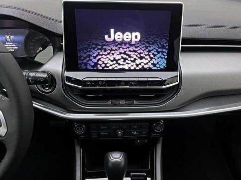 JEEP COMPASS LONG. T270 1.3 TB 4X2 FLEX AUT.