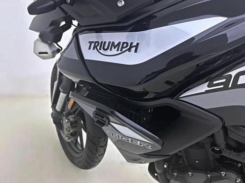 TRIUMPH TIGER 900 GT PRO