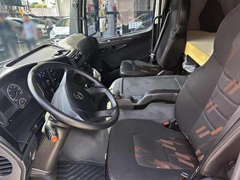 MERCEDES-BENZ ATEGO 2426