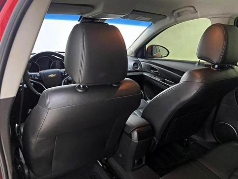 CHEVROLET CRUZE LT HB AT