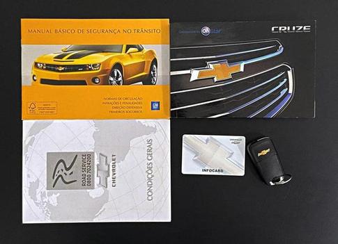 CHEVROLET CRUZE LT HB AT