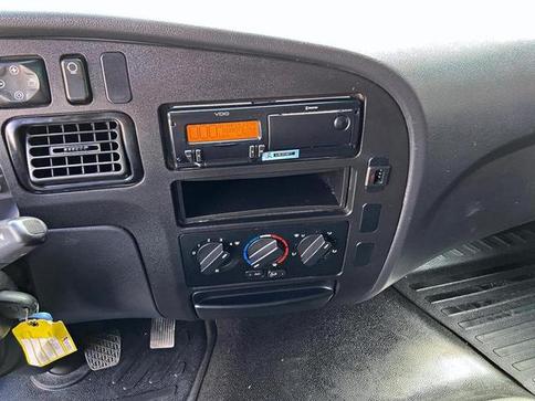 MERCEDES-BENZ ACCELO 815