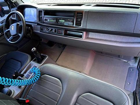 VOLKSWAGEN 11.180 DRC 4X2