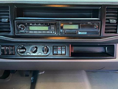 VOLKSWAGEN 11-180 DELIVERY PRIME
