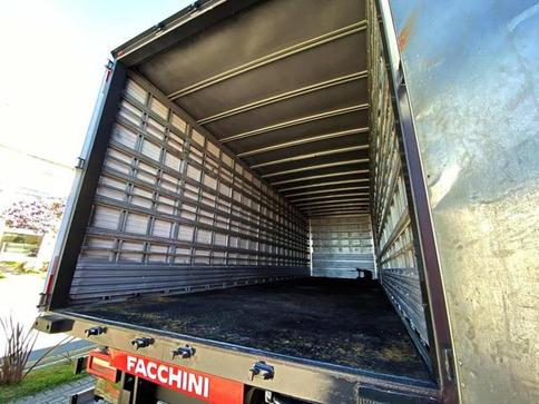 VOLKSWAGEN 26-320 CONSTELLATION 6x2 2p (DIESEL)(E6)
