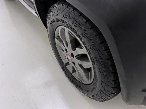 FIAT PALIO WEEKEND 1.8 ADVENTURE LOCKER 8V 4P