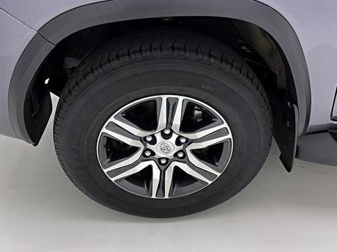 TOYOTA HILUX SW4 SRV 4X2 2.7 FLEX 16V AUT