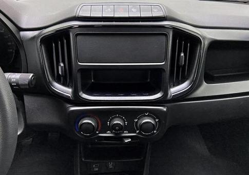 FIAT STRADA FREEDOM CD 1.3 FLEX MANUAL