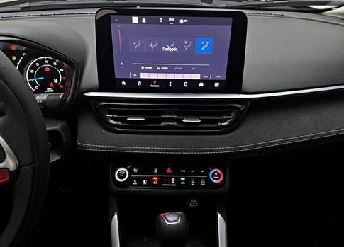 FIAT FASTBACK AUDACE 200 TB AUT (H�BRIDO)