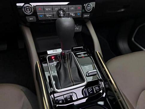 JEEP COMMANDER OVERL. 2.2 TD 4X4 DIESEL AUT.