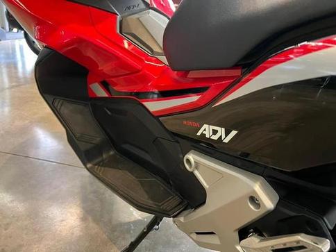 HONDA ADV 150