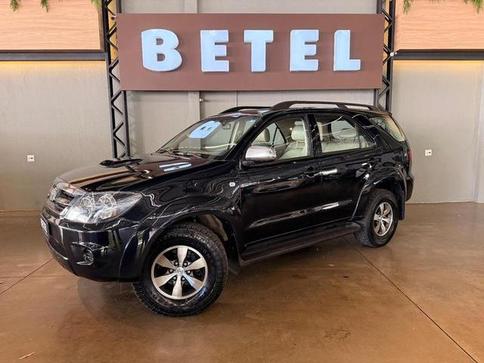 TOYOTA HILUXSW4 SRV4X4