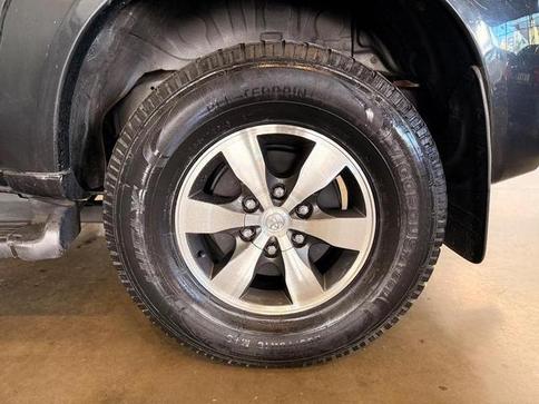 TOYOTA HILUXSW4 SRV4X4