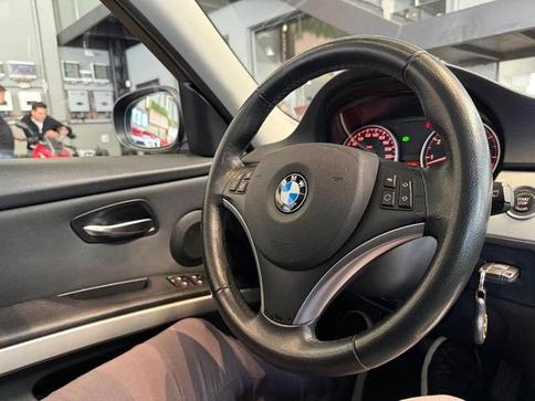 BMW 320 I