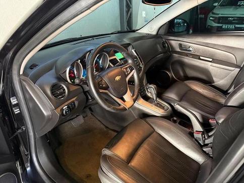 CHEVROLET CRUZE LT HB