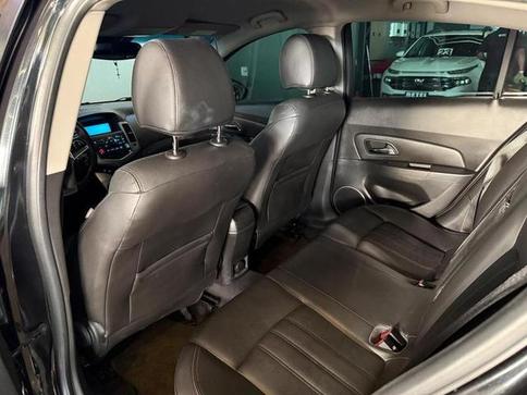CHEVROLET CRUZE LT HB